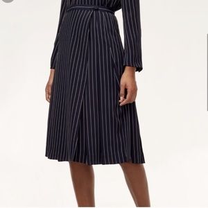 Aritzia Babaton Skirt